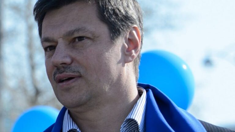 Глава свердловских профсоюзов потребовал поднять зарплаты мигрантам
